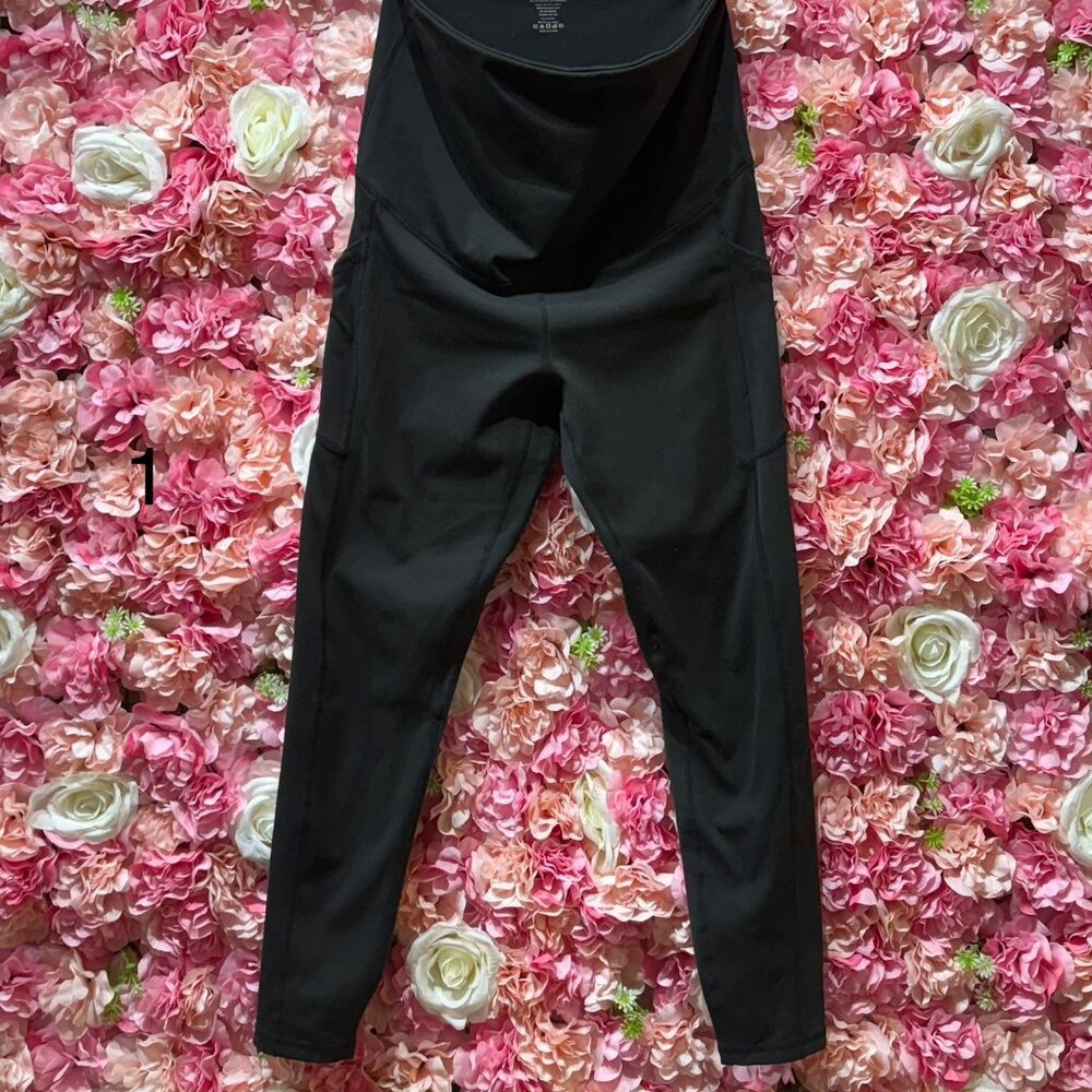 Medium Maternity - Panel Leggings w/ pockets